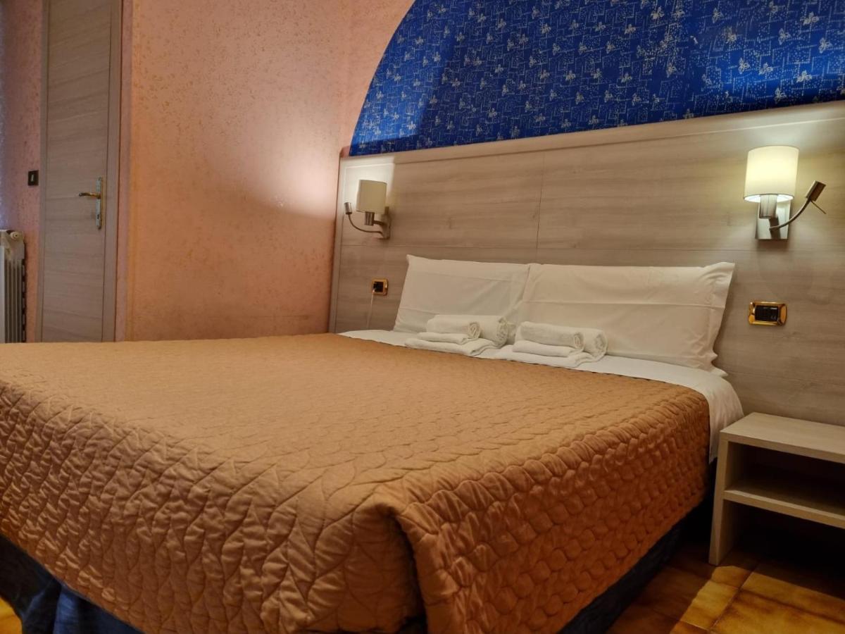 Hotel Orchidea Турин Экстерьер фото