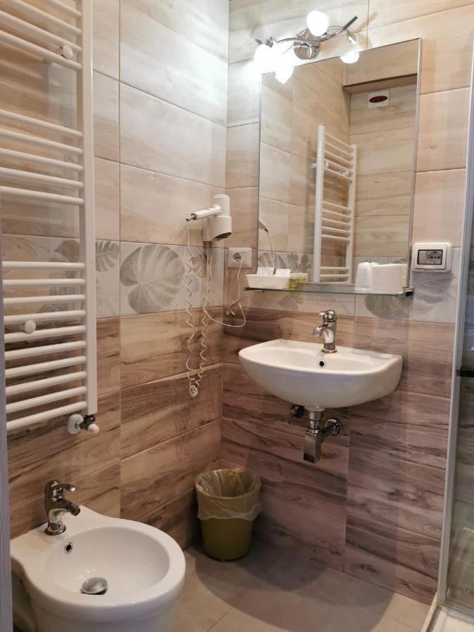 Hotel Orchidea Турин Экстерьер фото